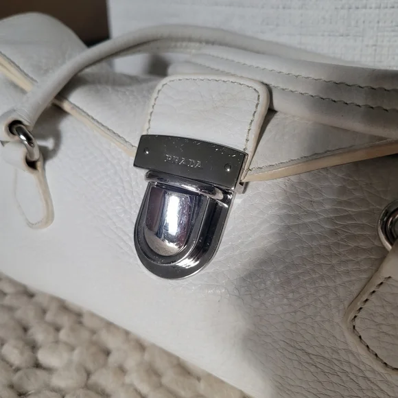 Authentic Prada Daino Bianco Leather Bag Baguette Shoulder Y2k 2000s Vintage - Picture 2 of 11